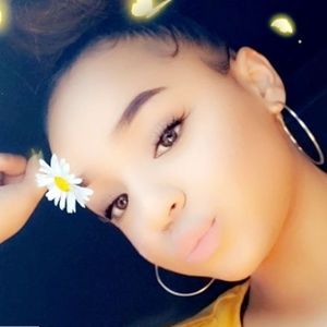 Meet your Posher, Amya